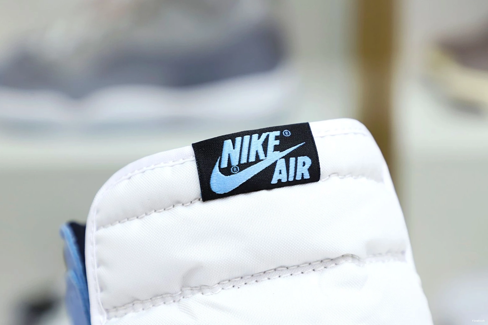 AIR HIGH OG 'UNIVERSITY RETRO 1 JORDAN 0112